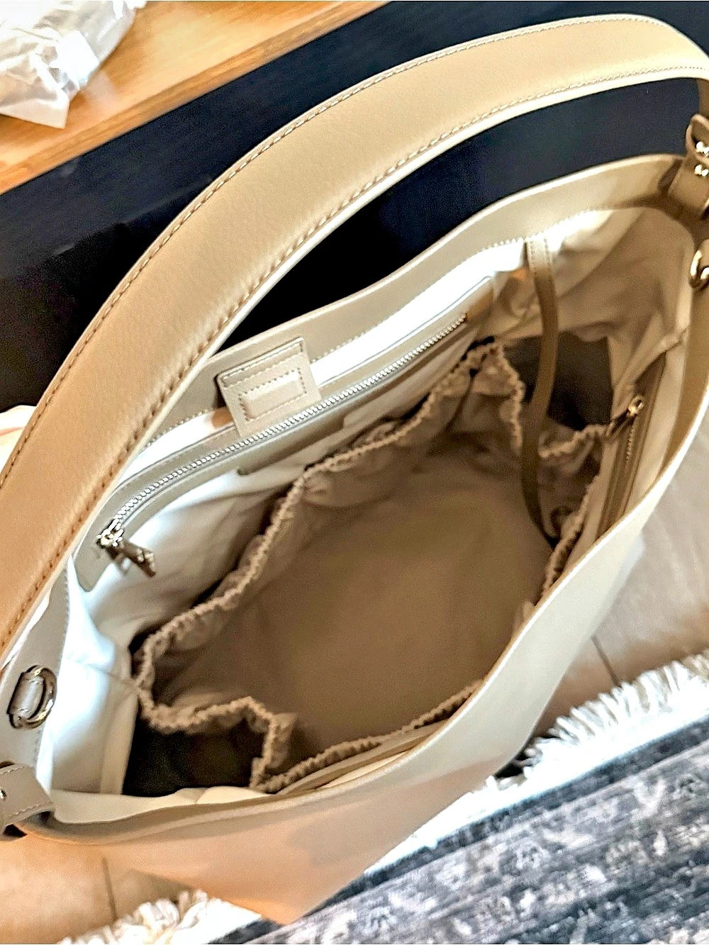 MINA BAIE Harlow Full Tote in Teddy - Picture 2 of 10